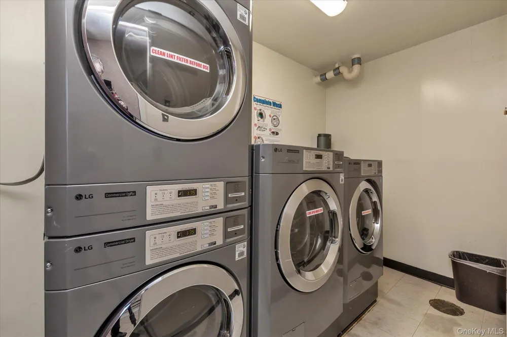 15038 Union Turnpike #2H Flushing, NY 11367