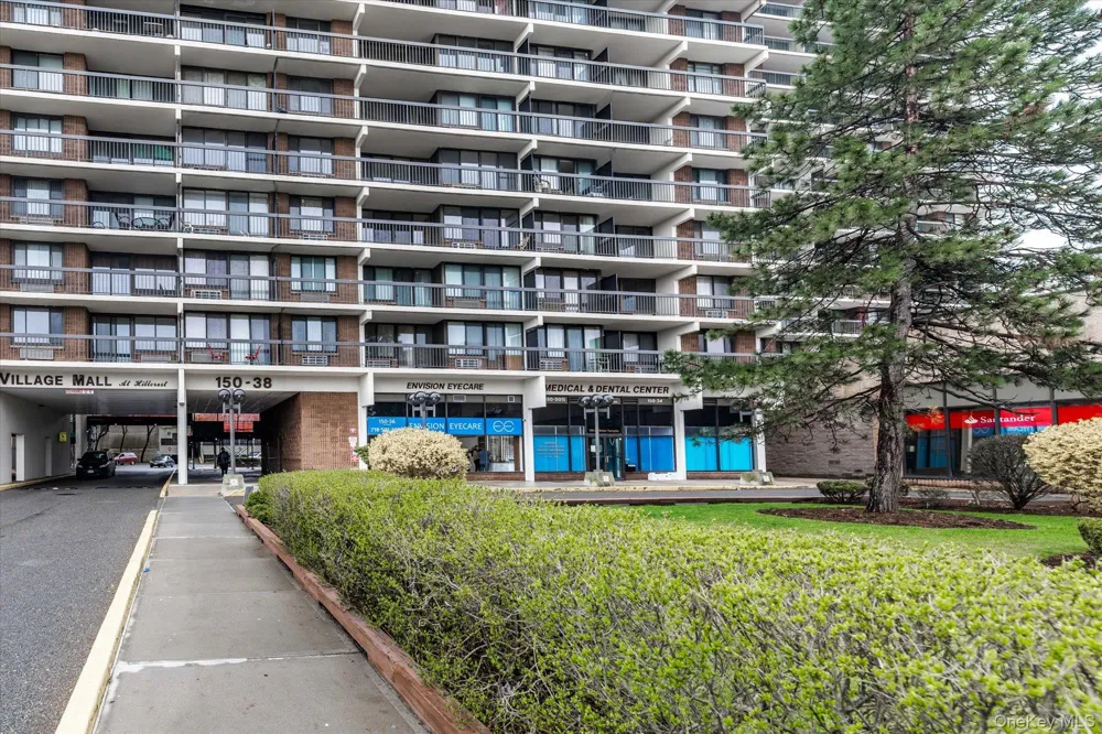 15038 Union Turnpike #2H Flushing, NY 11367