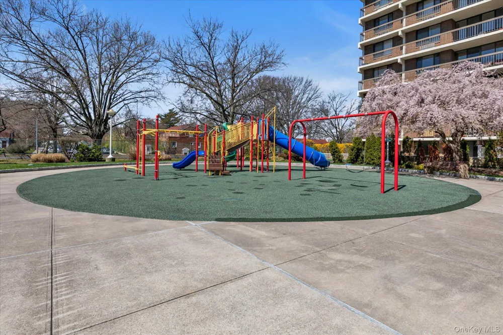 15038 Union Turnpike #2H Flushing, NY 11367