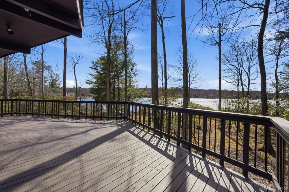 119 Lake Shore Drive W Rock Hill, NY 12775