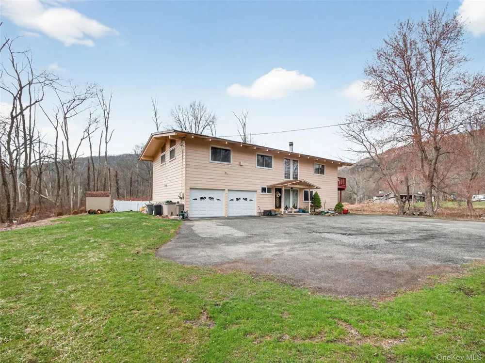 810 Haverstraw Road Suffern, NY 10901