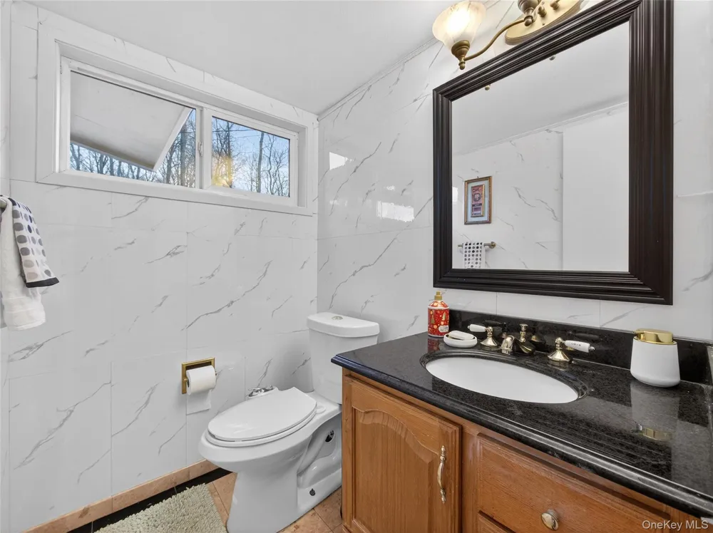 810 Haverstraw Road Suffern, NY 10901