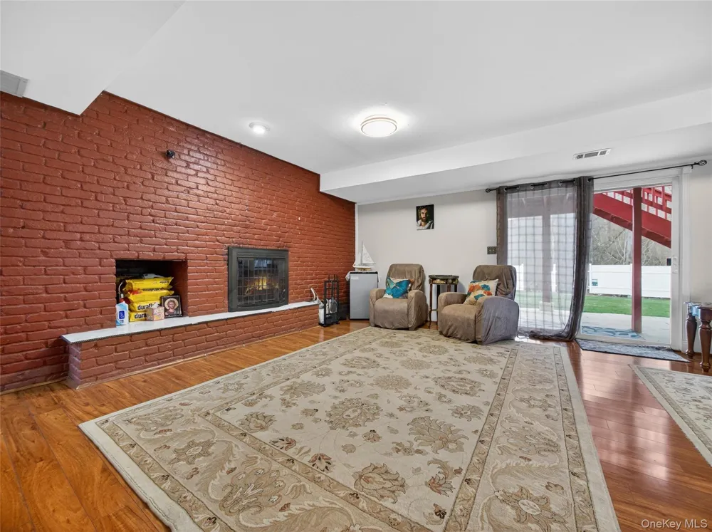 810 Haverstraw Road Suffern, NY 10901