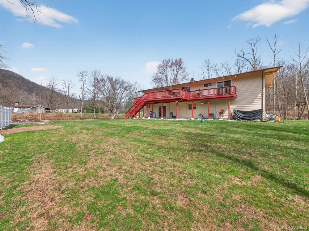 810 Haverstraw Road Suffern, NY 10901
