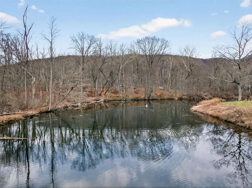 810 Haverstraw Road Suffern, NY 10901