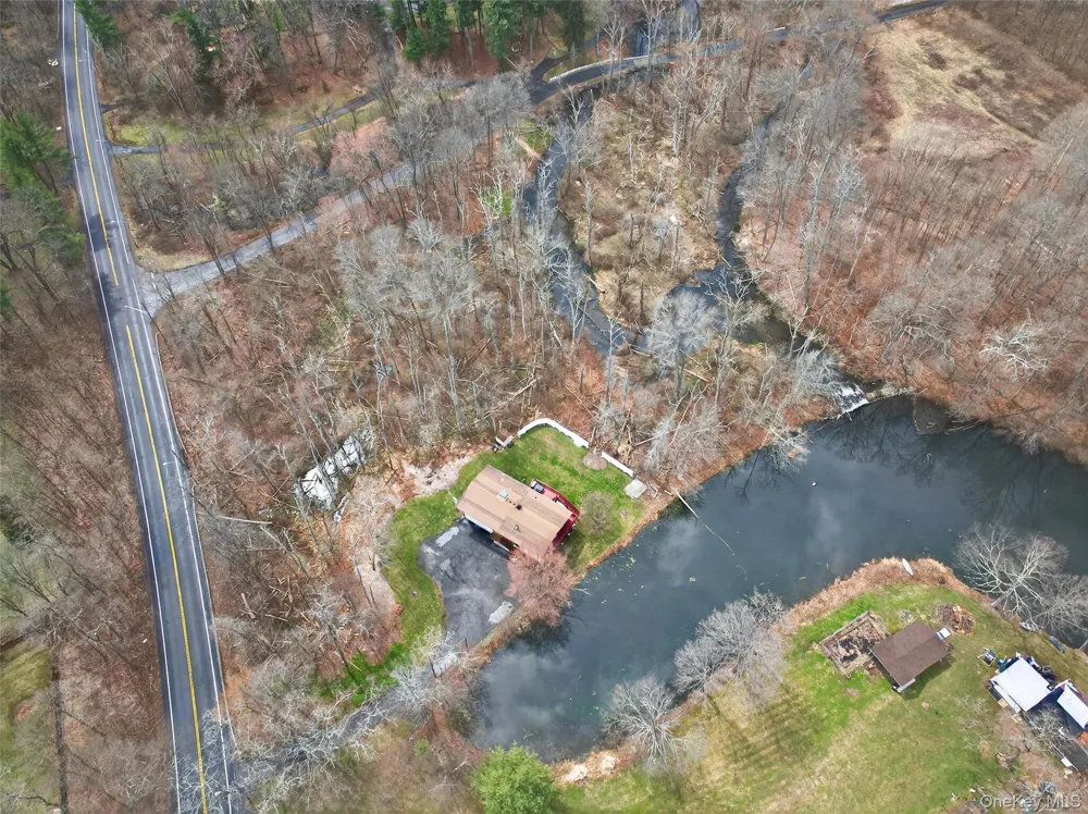 810 Haverstraw Road Suffern, NY 10901