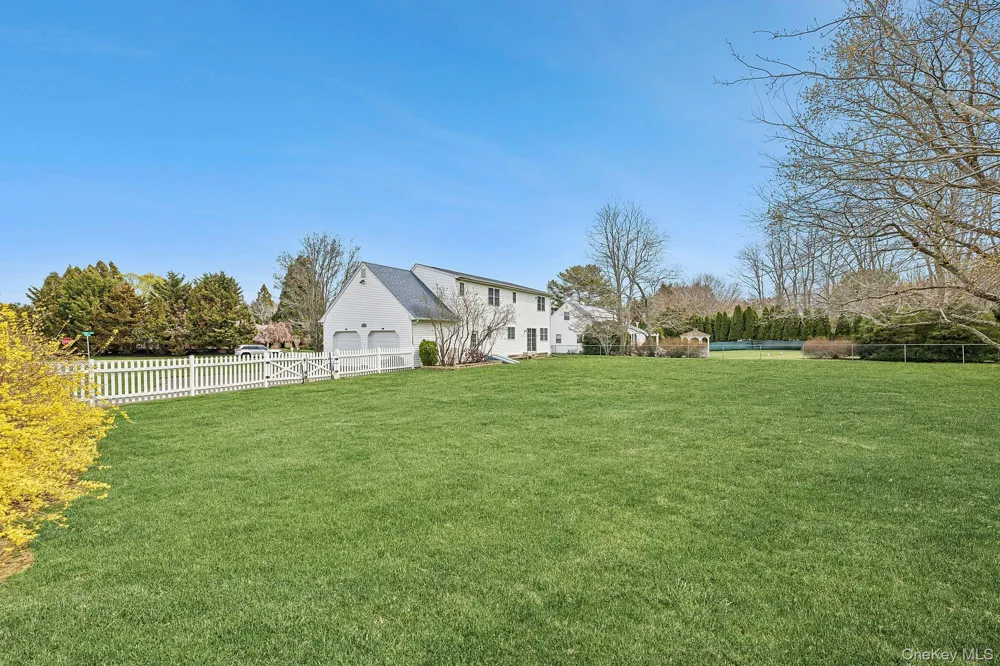 240 Lisa Drive Southold, NY 11971