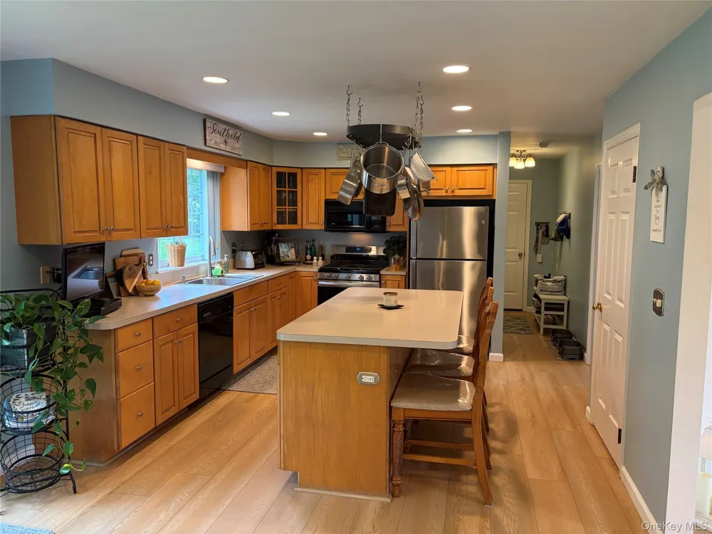 240 Lisa Drive Southold, NY 11971