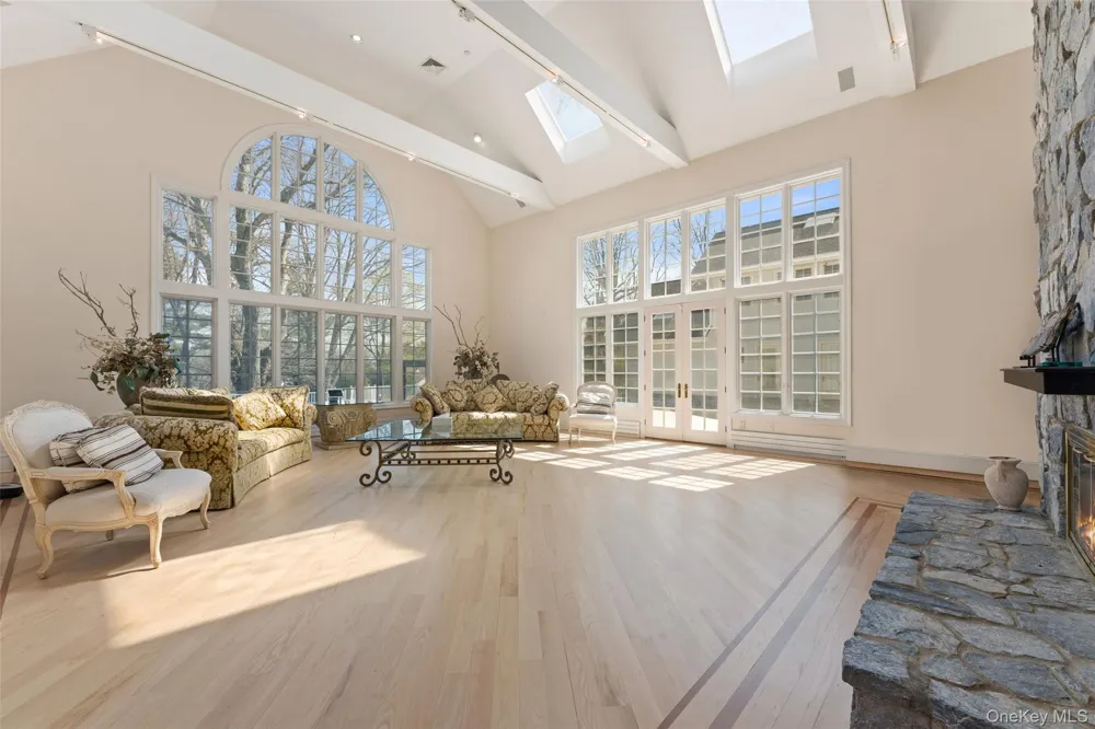 2 High Point Terrace Scarsdale, NY 10583