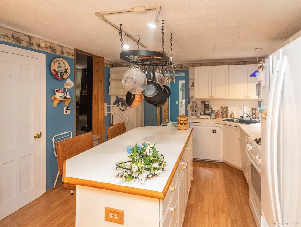 62 Thornton Road Phillipsport, NY 12769