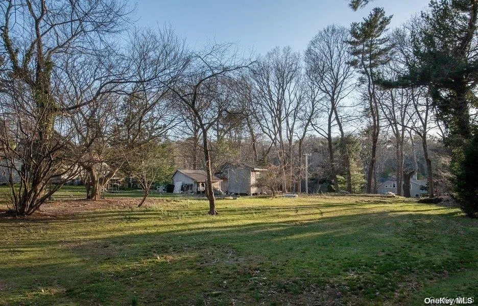 9 Tower Hill Road Shoreham, NY 11786