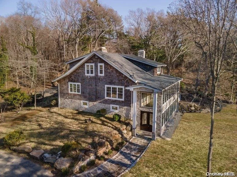 9 Tower Hill Road Shoreham, NY 11786