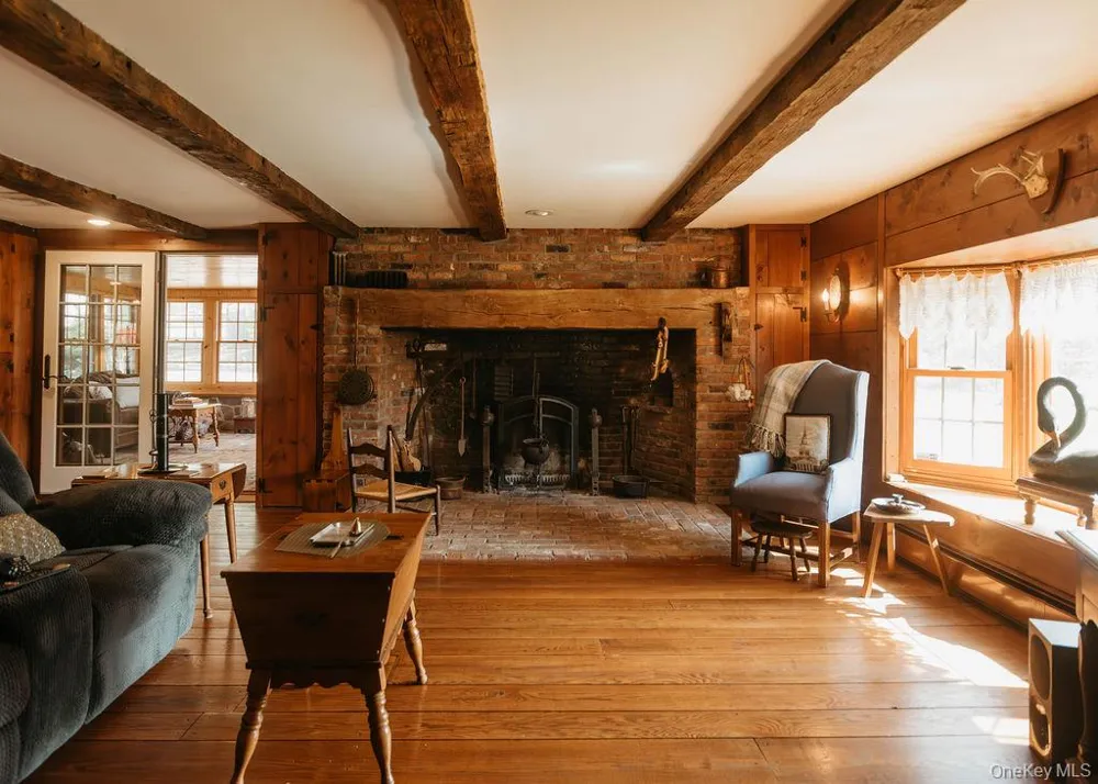 93 Horton Road Washingtonville, NY 10992