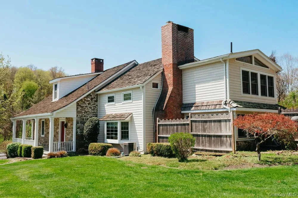 93 Horton Road Washingtonville, NY 10992