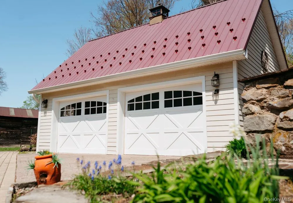 93 Horton Road Washingtonville, NY 10992
