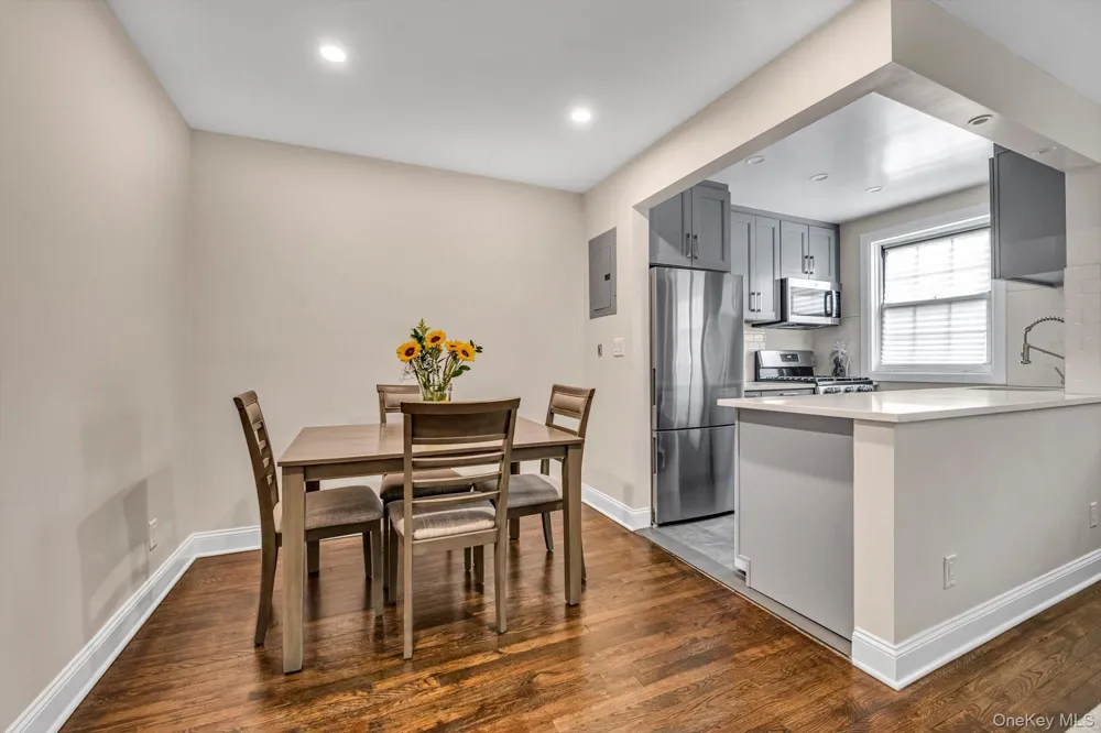 6939 213th Street #218 Oakland Gardens, NY 11364
