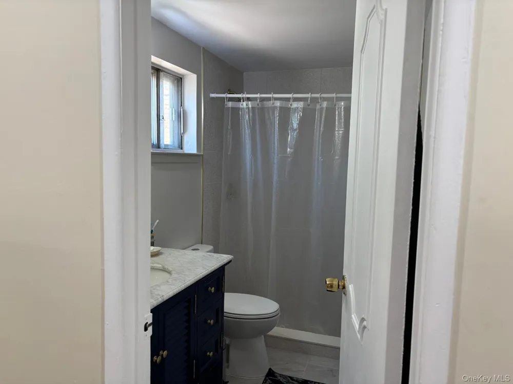 37 Cedar Avenue Coram, NY 11727