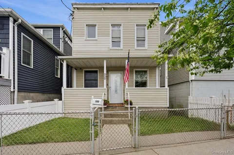 550 Cross Bay Boulevard