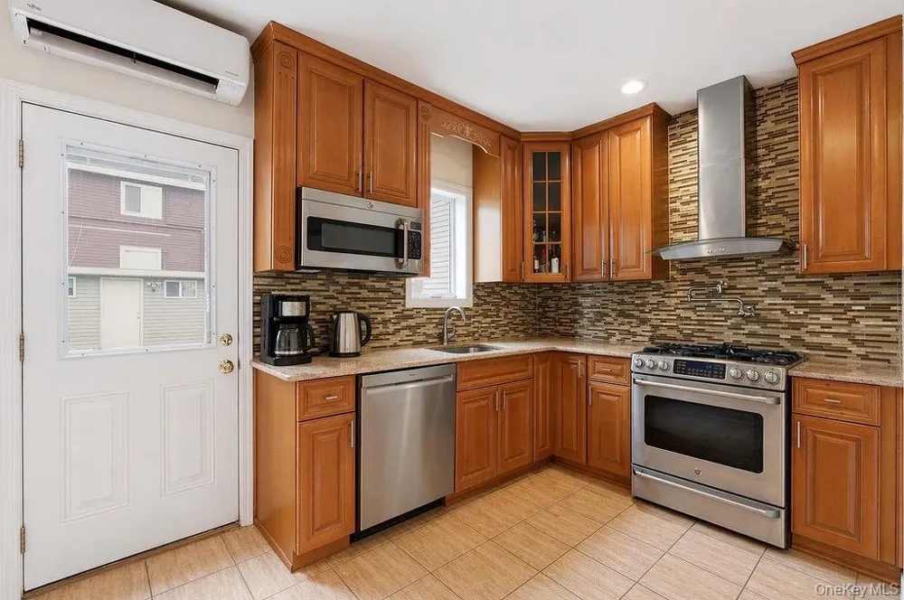 550 Cross Bay Boulevard Broad Channel, NY 11693