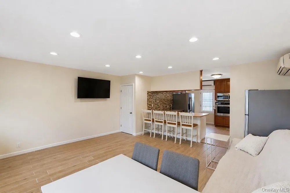 550 Cross Bay Boulevard Broad Channel, NY 11693