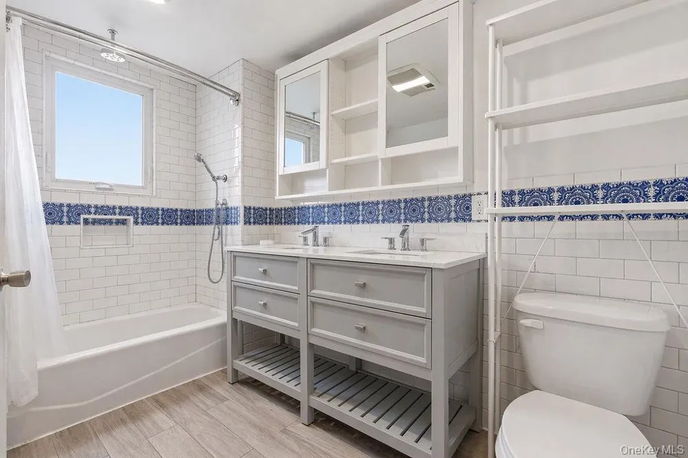 550 Cross Bay Boulevard Broad Channel, NY 11693
