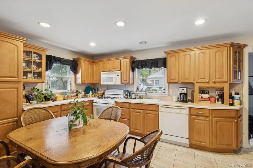 215 Hallock Landing Road Rocky Point, NY 11778