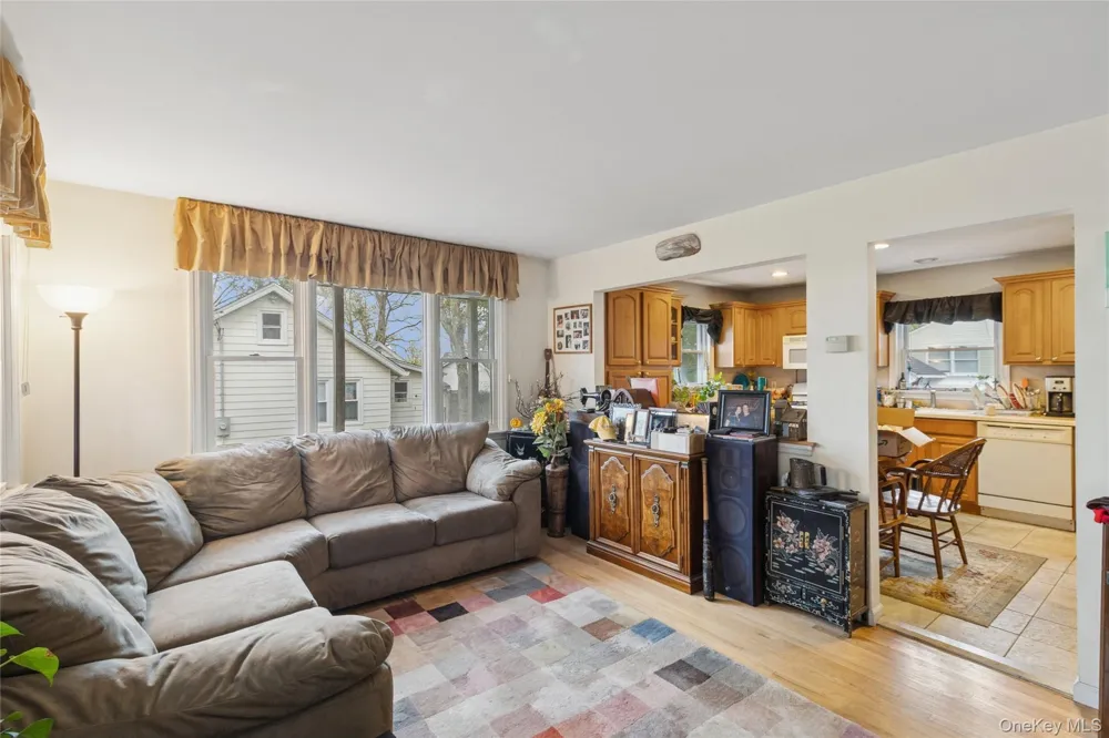 215 Hallock Landing Road Rocky Point, NY 11778