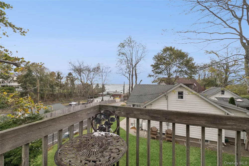 215 Hallock Landing Road Rocky Point, NY 11778