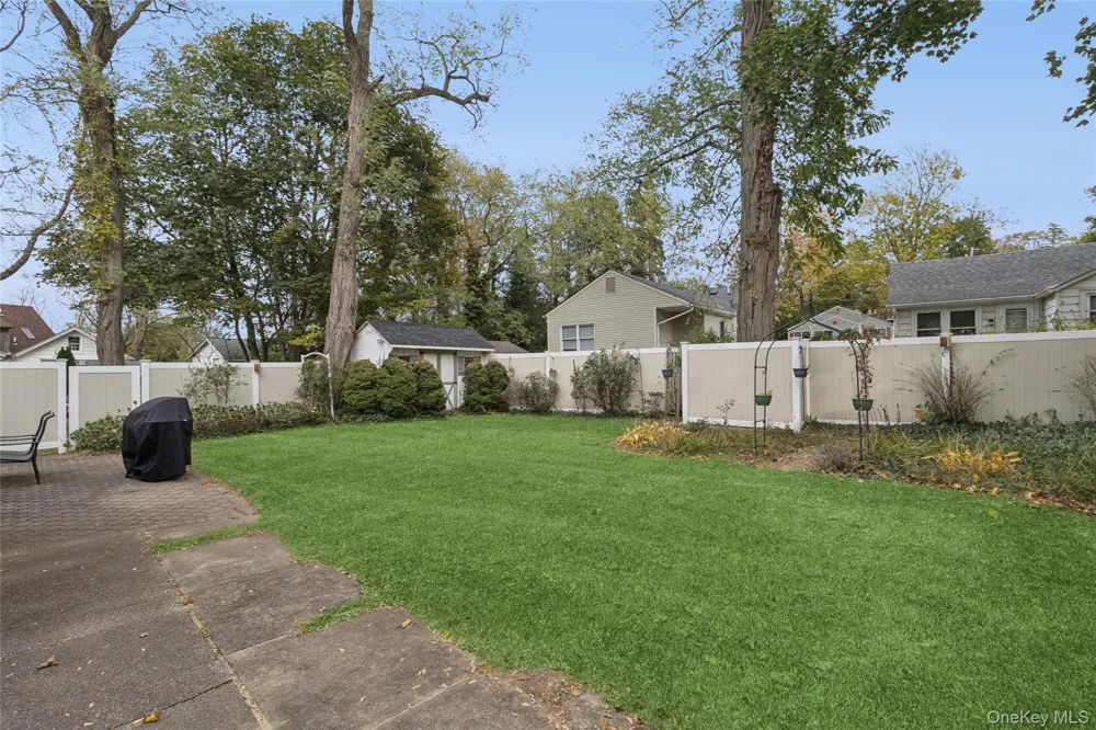 215 Hallock Landing Road Rocky Point, NY 11778