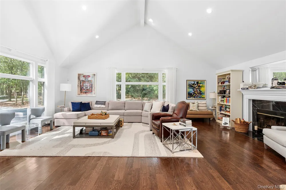 532 Blank Lane Water Mill, NY 11976
