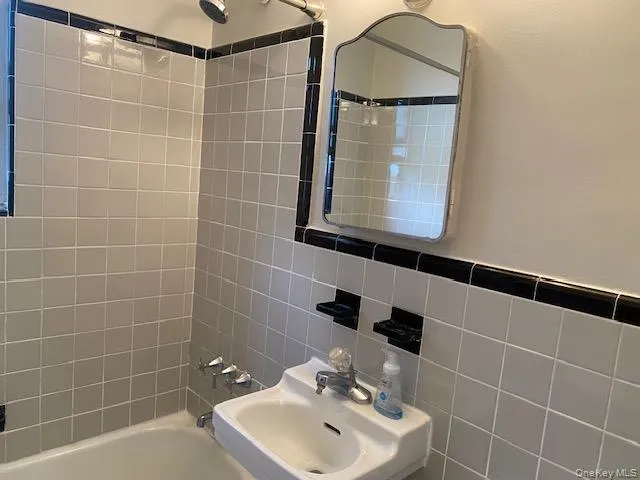 263-06 73rd Avenue #A-2 Glen Oaks, NY 11004