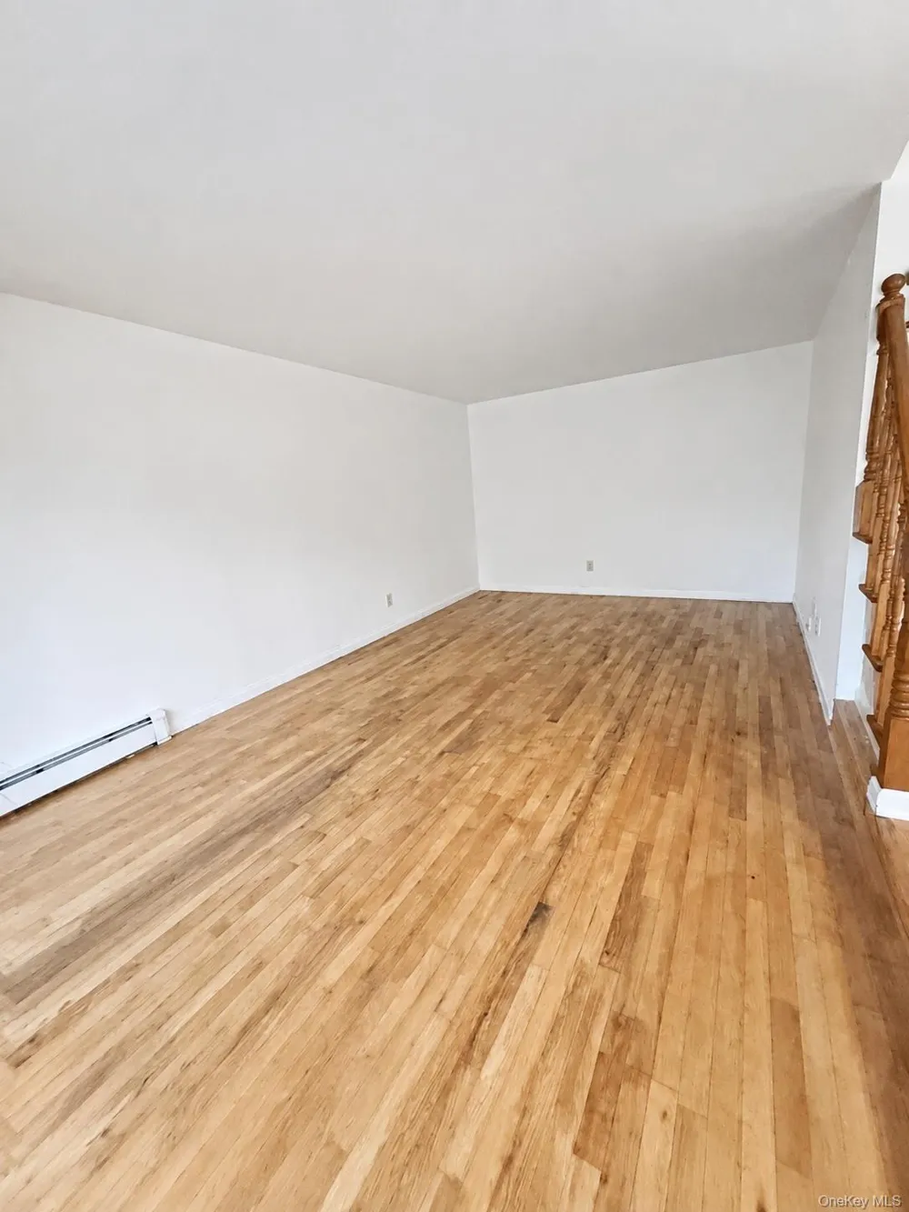 13 Hampton Avenue Mastic, NY 11950