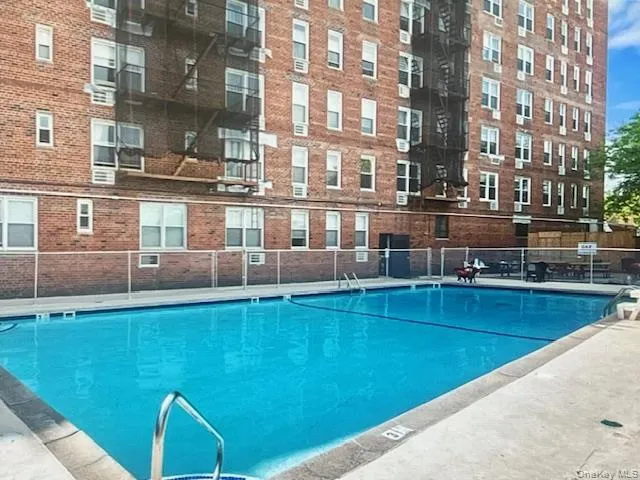4601 39th Avenue #608 Sunnyside, NY 11104