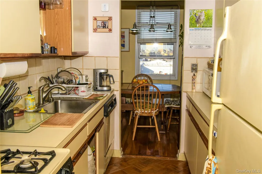 4601 39th Avenue #608 Sunnyside, NY 11104