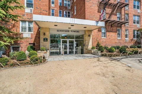 4601 39th Avenue #608