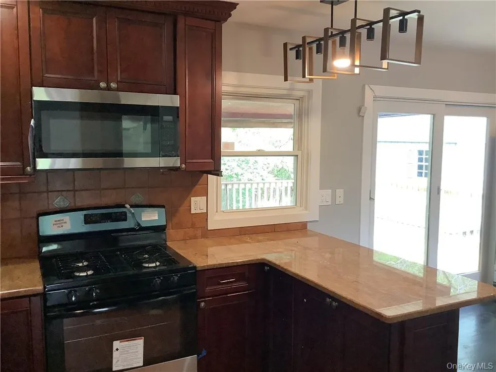 19 Mountainview Drive Highland Mills, NY 10930
