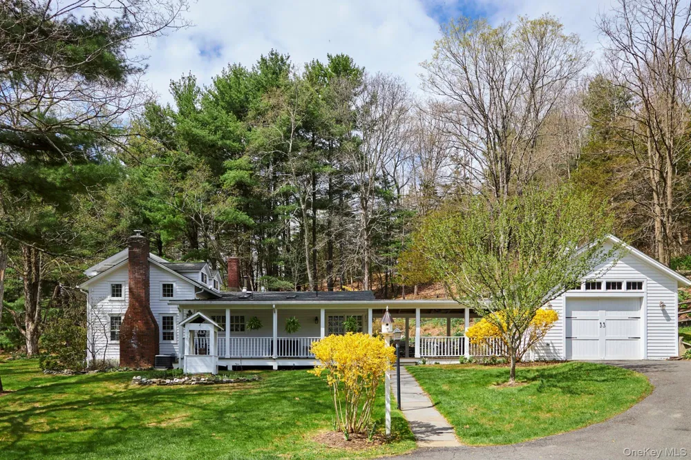 457 Round Lake Road Rhinebeck, NY 12572