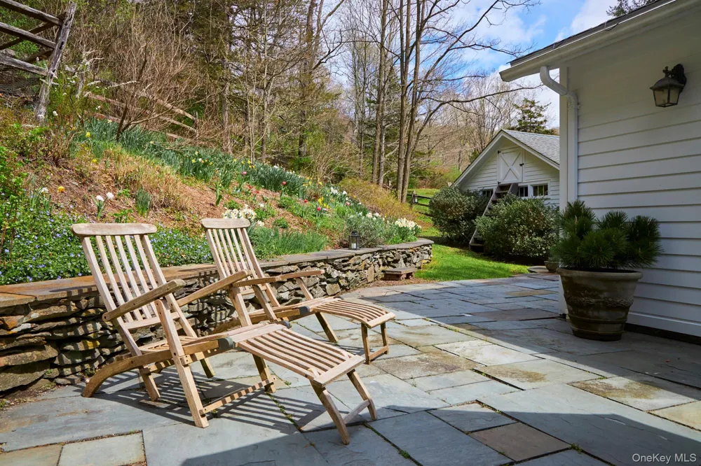 457 Round Lake Road Rhinebeck, NY 12572