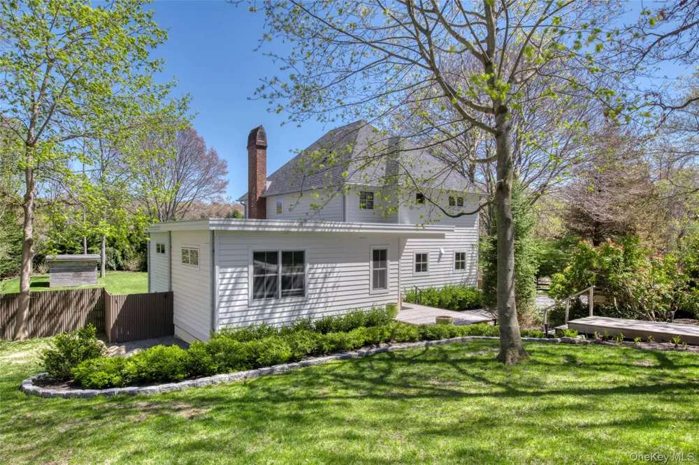 323 Division Street Sag Harbor, NY 11963