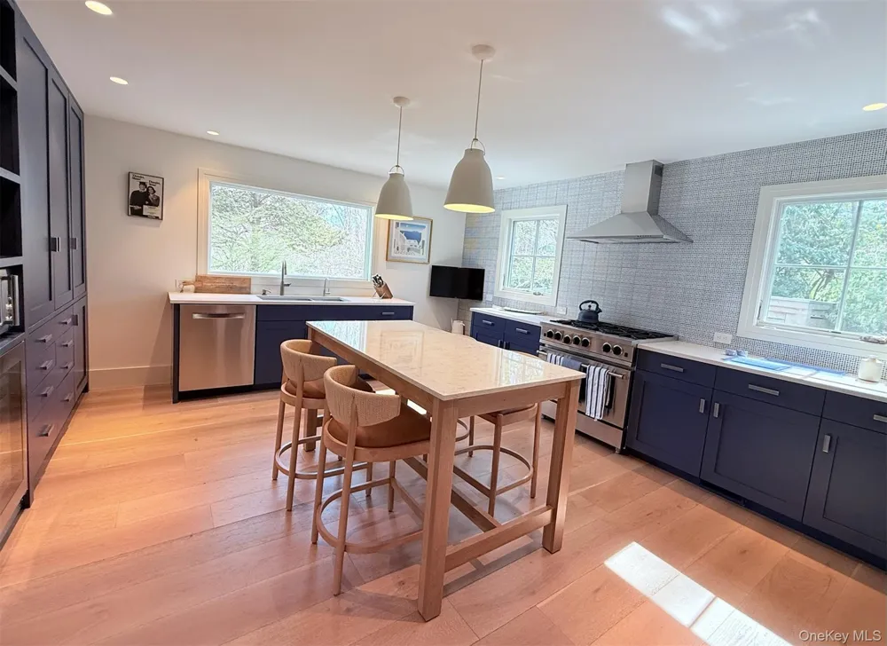323 Division Street Sag Harbor, NY 11963