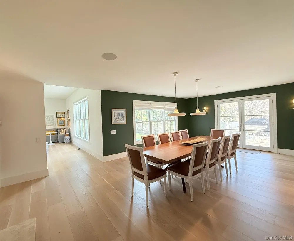 323 Division Street Sag Harbor, NY 11963