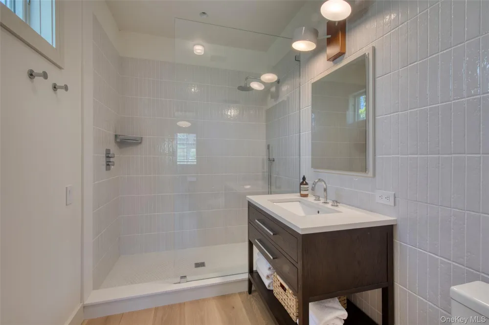 323 Division Street Sag Harbor, NY 11963