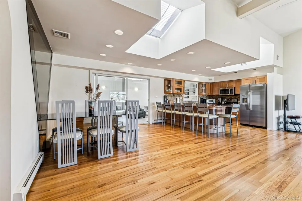 22 Meadow Lane Westhampton Beach, NY 11978