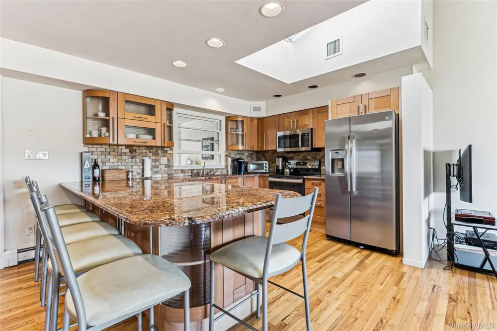 22 Meadow Lane Westhampton Beach, NY 11978