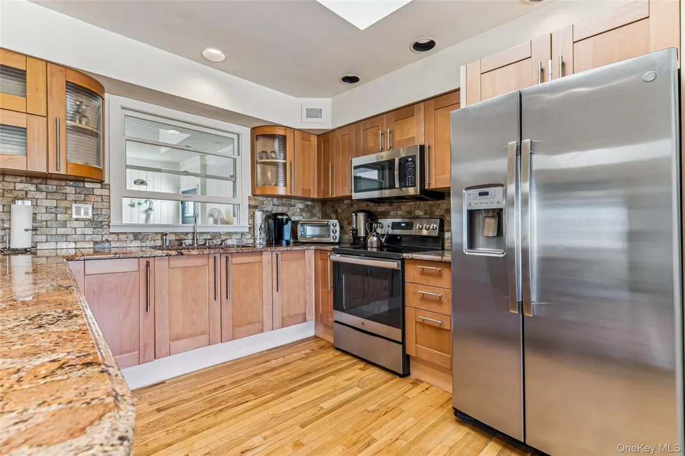 22 Meadow Lane Westhampton Beach, NY 11978