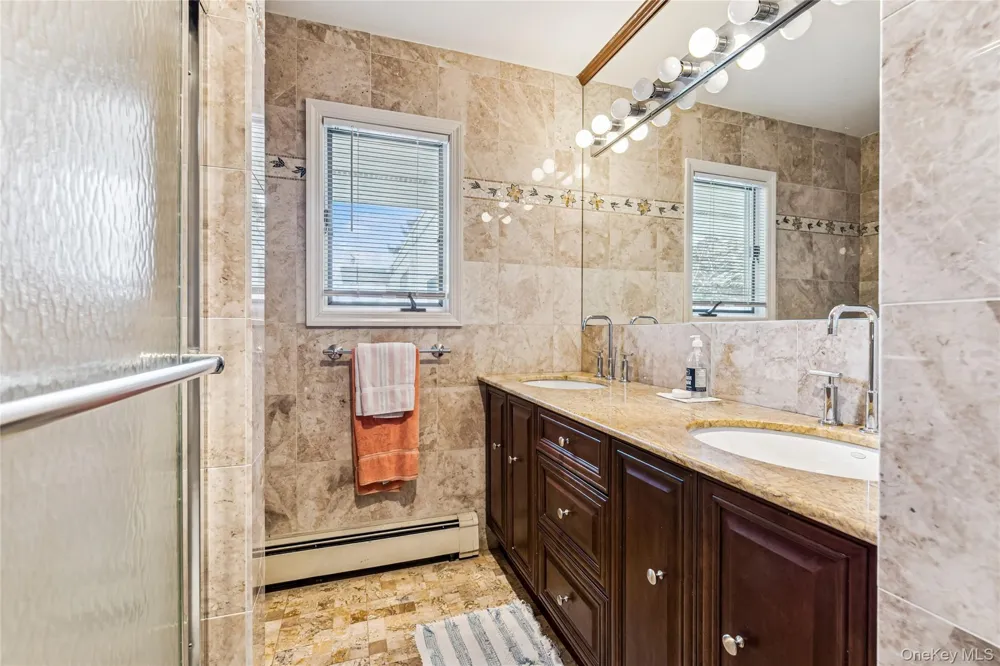 22 Meadow Lane Westhampton Beach, NY 11978