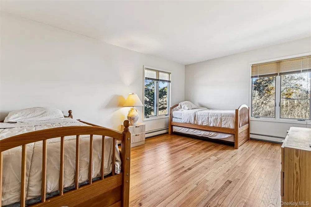 22 Meadow Lane Westhampton Beach, NY 11978