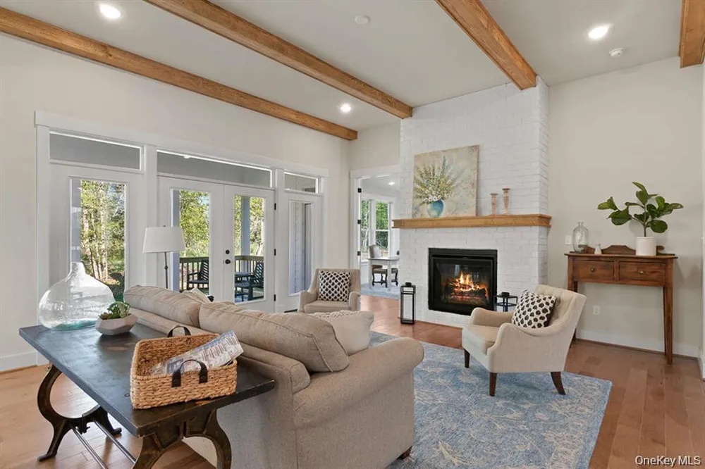 14 Bear Hollow Lane Hyde Park, NY 12538