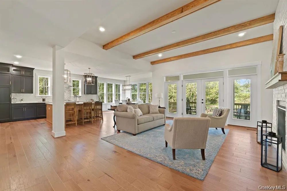 14 Bear Hollow Lane Hyde Park, NY 12538