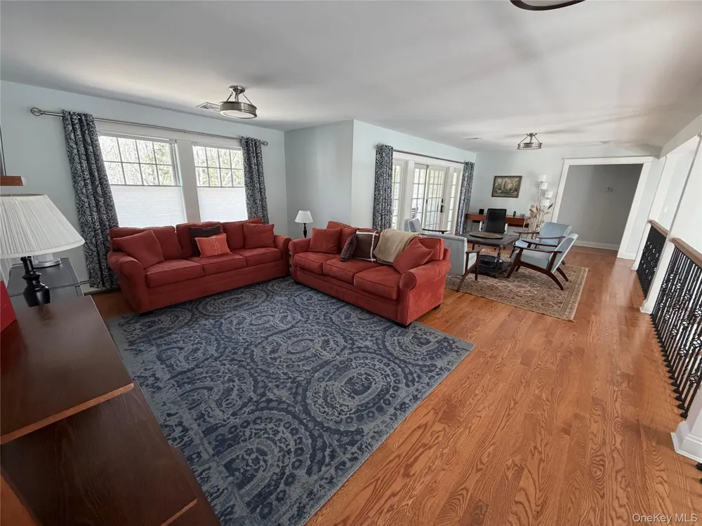 27 Deer Path Quogue, NY 11959